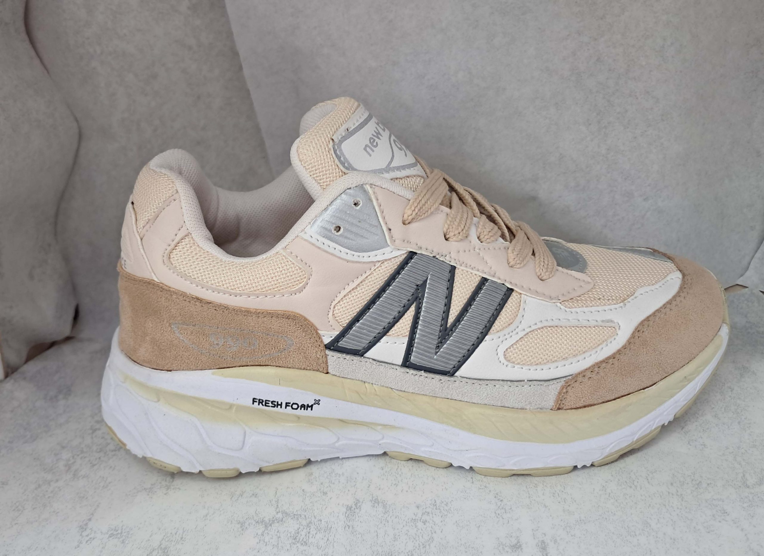 نیوبالانس ۹۹۰