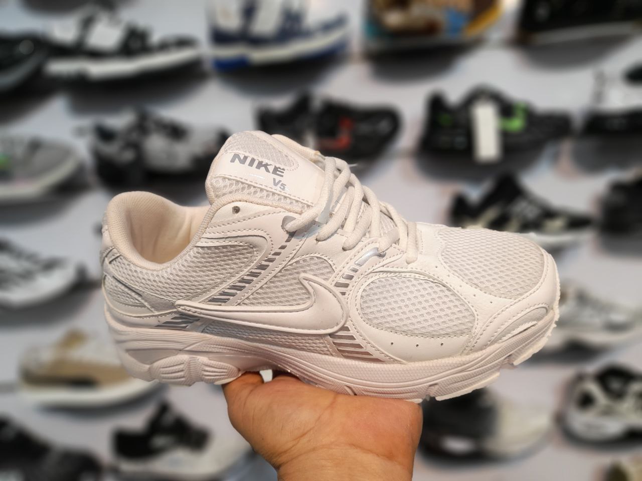 مدل نایک v5rnr